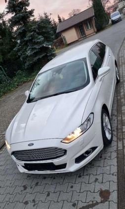 Ford Mondeo cena 58900 przebieg: 189000, rok produkcji 2017 z Łabiszyn małe 277